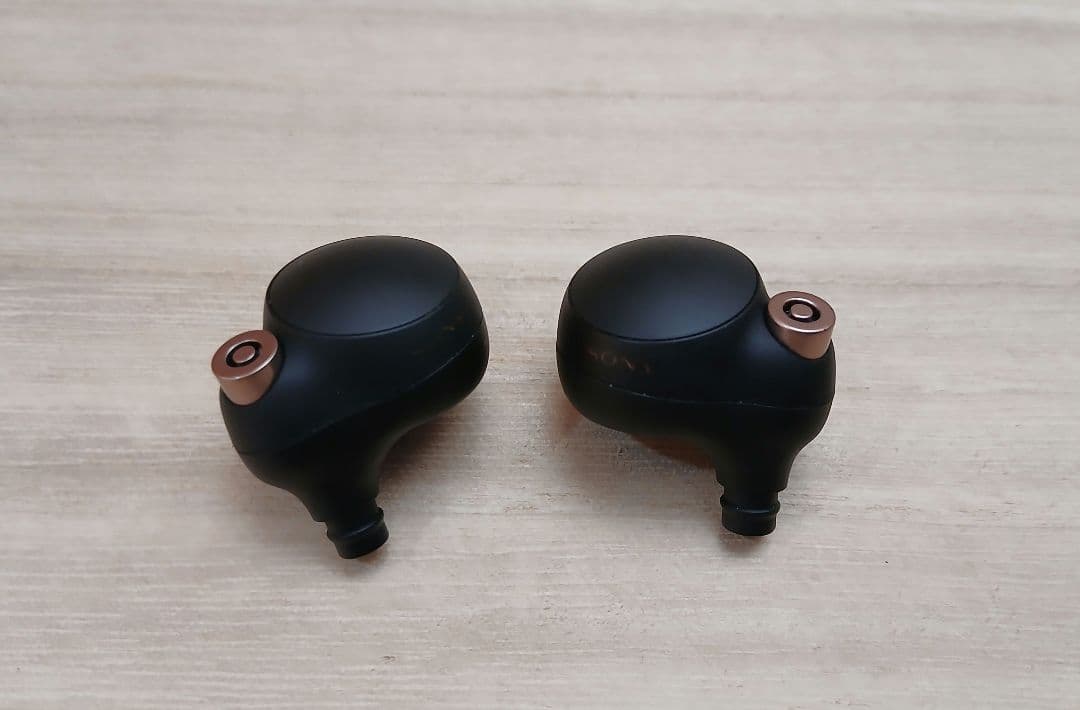 SONY　WF-1000XM4　ワイヤレス　ノイズキャンセリング　イヤホン　②