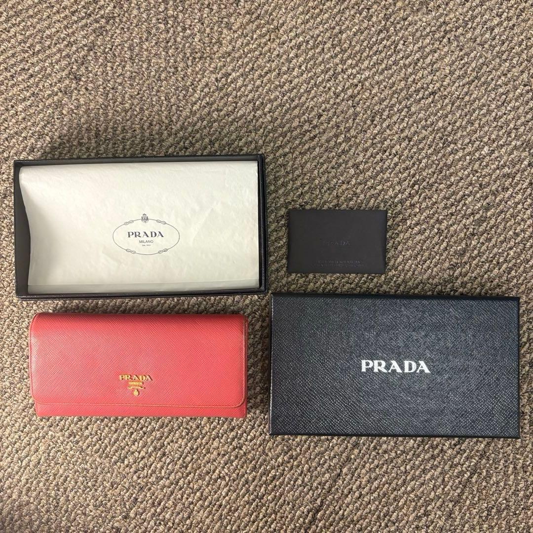 PRADA サフィアーノレザー 長財布