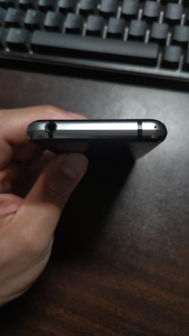 AQUOS R2 Compact 64GB ピュアブラック