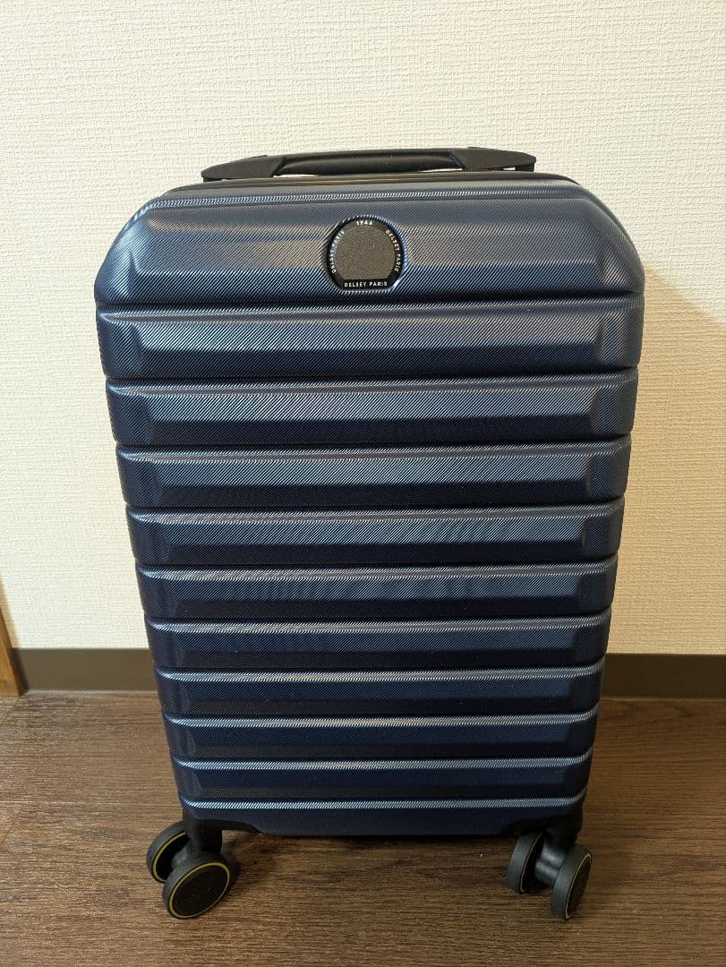 デルセー　スーツケース　機内持ち込みサイズ