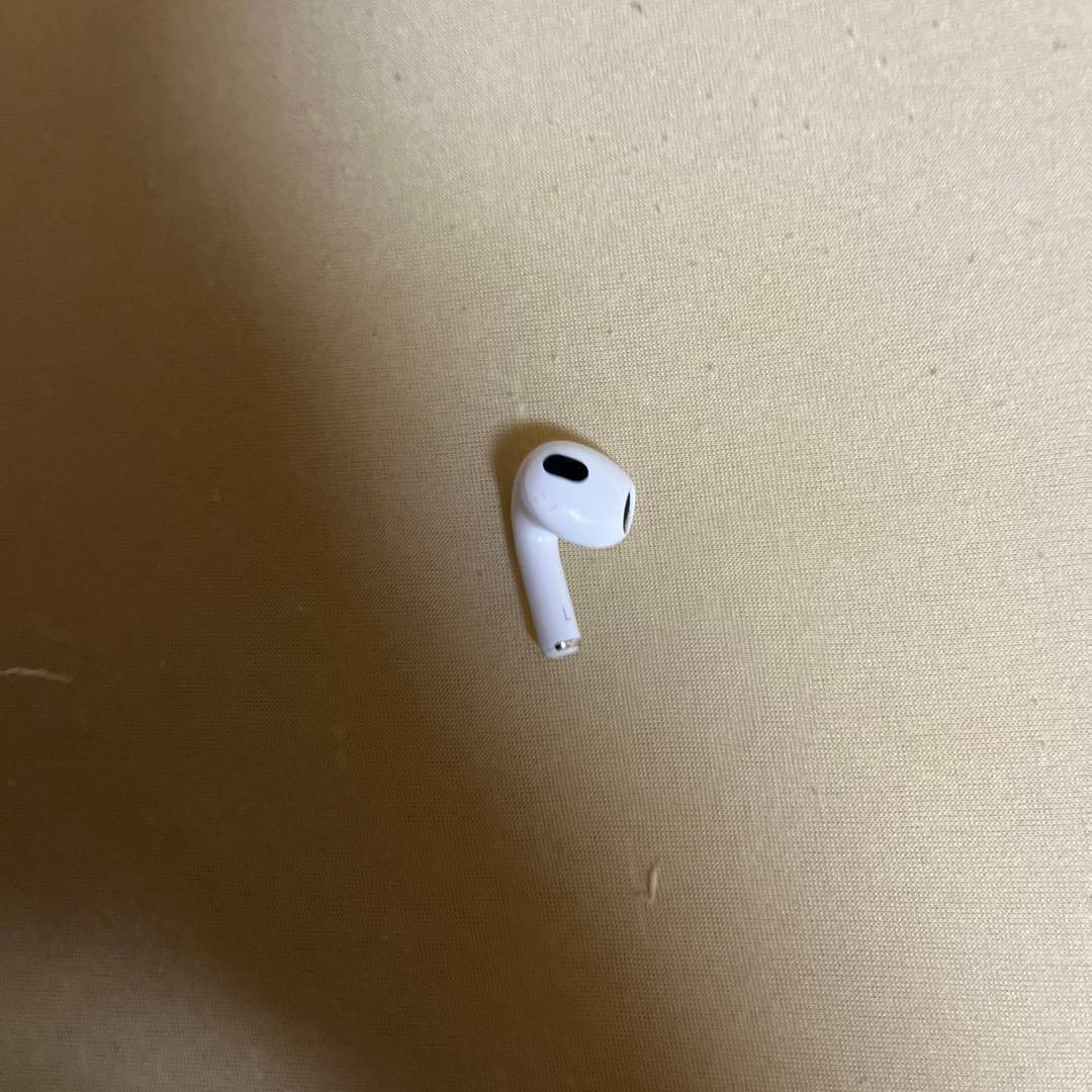 AirPods4 左耳
