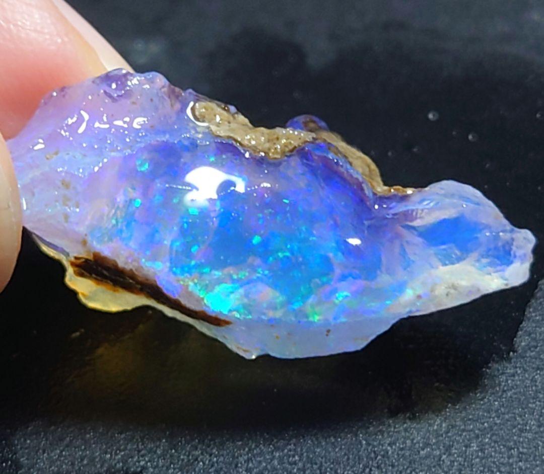 オパール　原石　ウェロ産　鉱物　標本　原石　プレシャス　チョーク