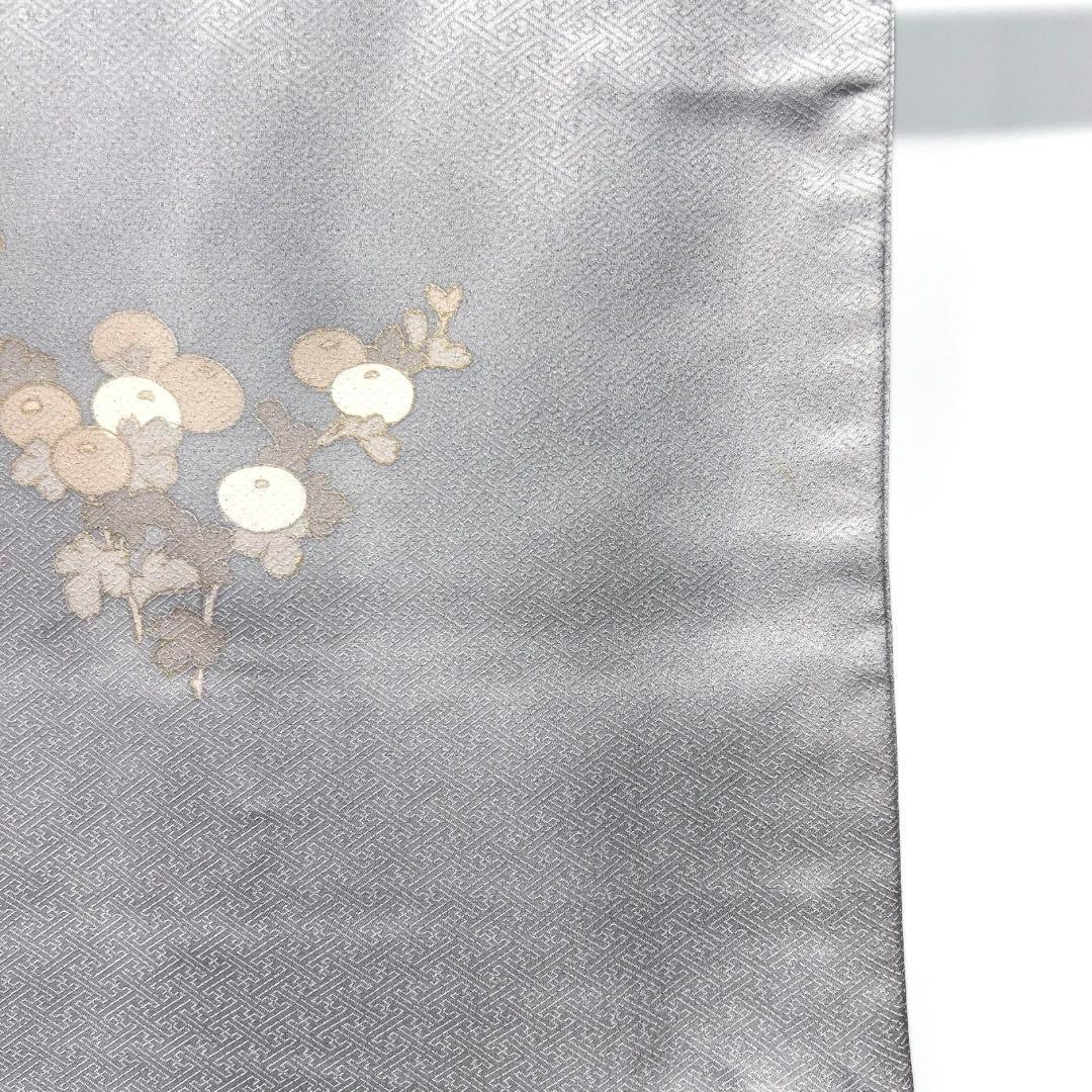 付け下げ　金通し　金駒刺繍　熨斗　牡丹　菖蒲　菊　グレー系　着物　062w d
