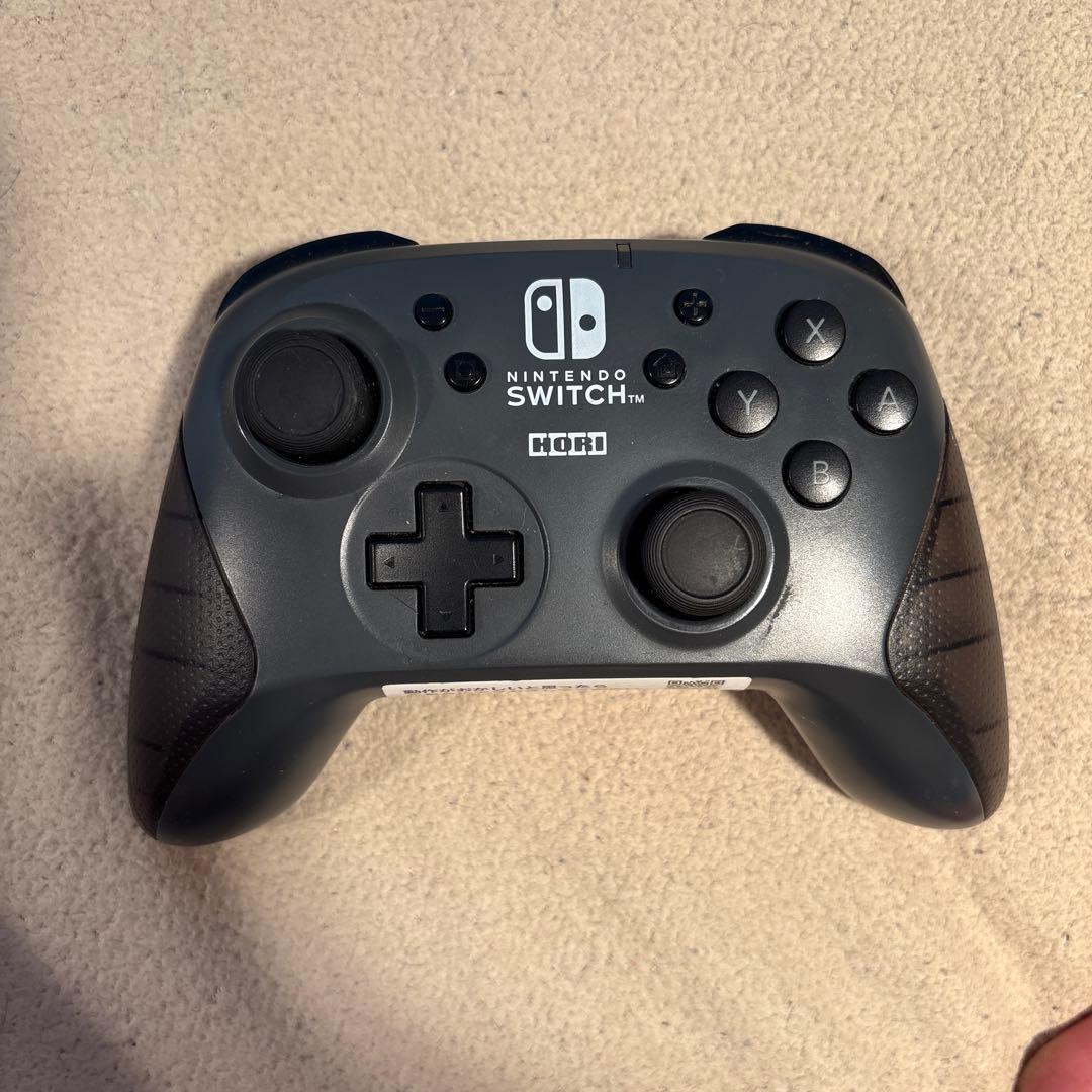 Nintendo SwitchとHORIのコントローラー