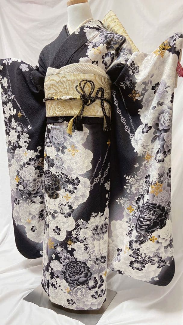黒白花柄 振袖 成人式　振袖6点セット　正絹 振袖フルセット