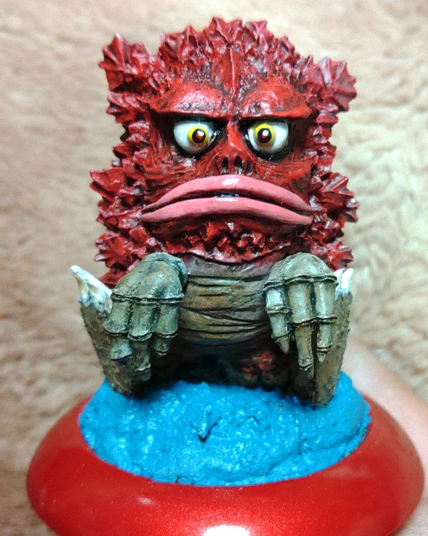 ガレージキット完成品　ガラモン　ウルトラマン　怪獣　特撮ヒーロー　プラモデル