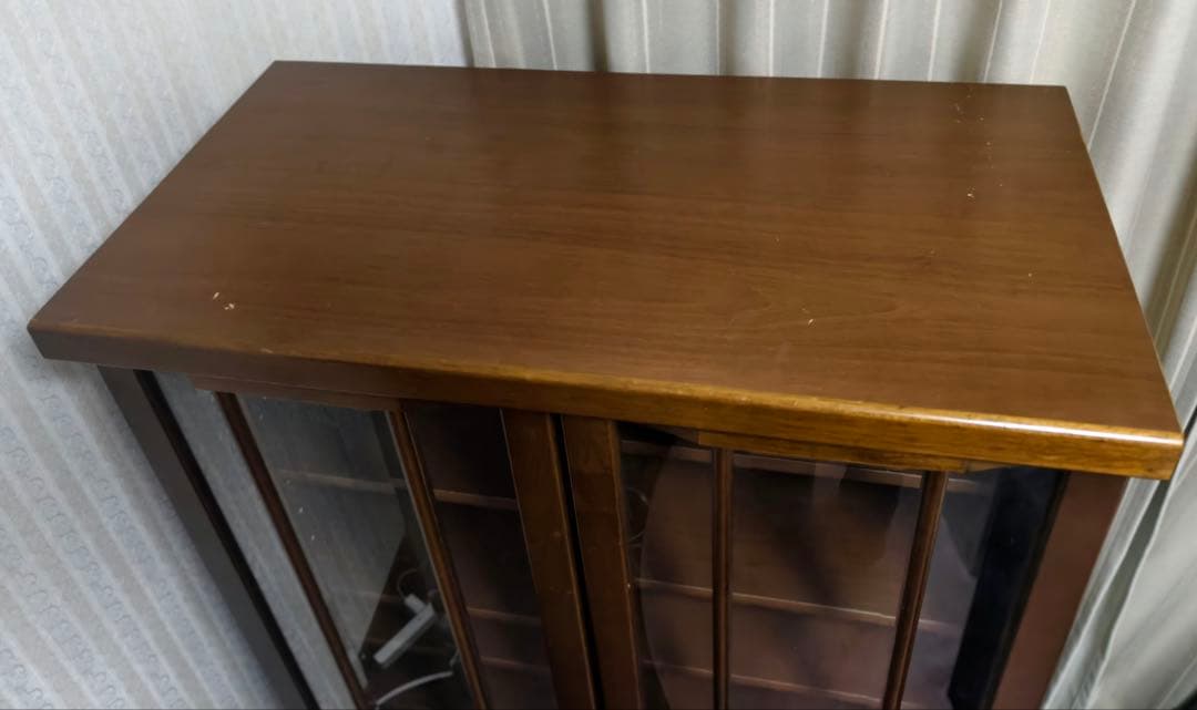 ダークブラウン 木製 キャビネット ガラス扉付き　87.5×45.5×145