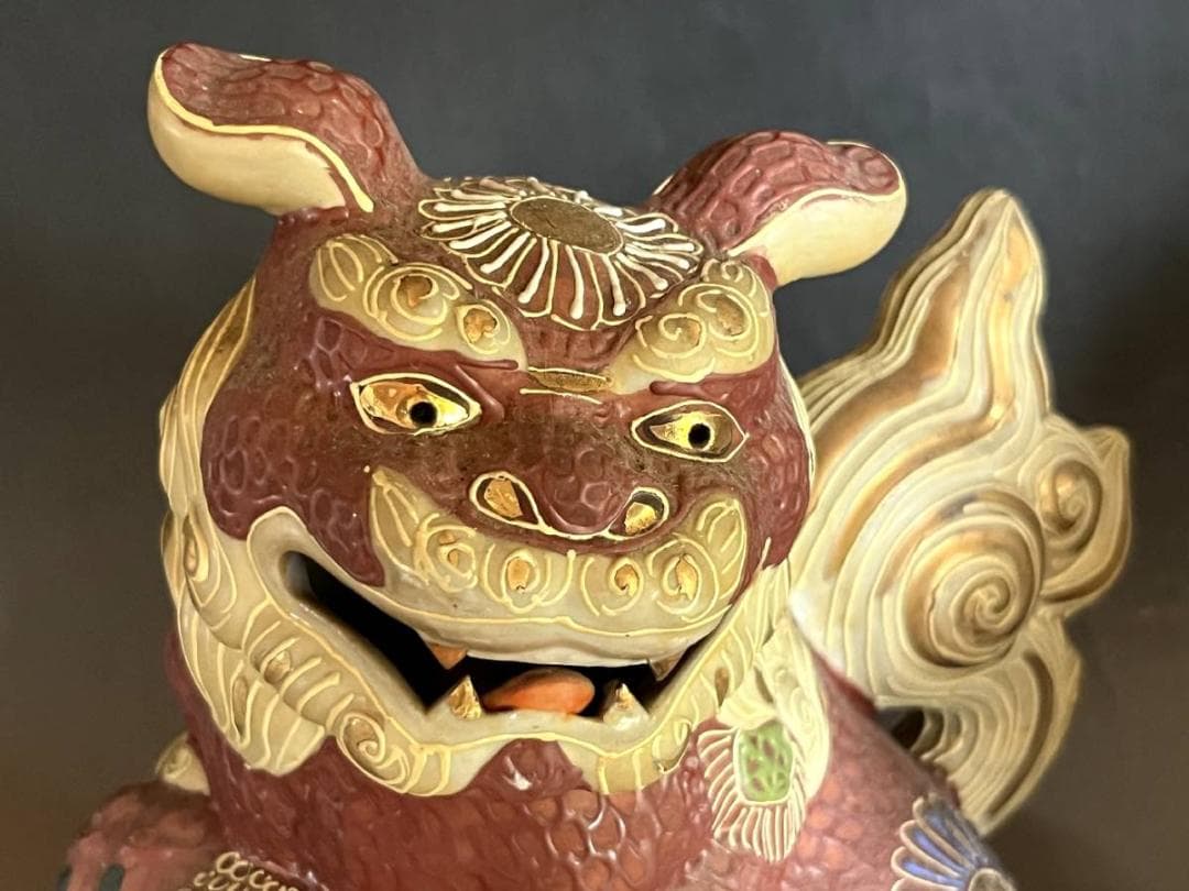 置物■玉乗り獅子 古い九谷焼き 紅白二体 一対 オブジェ 時代物 骨董品■