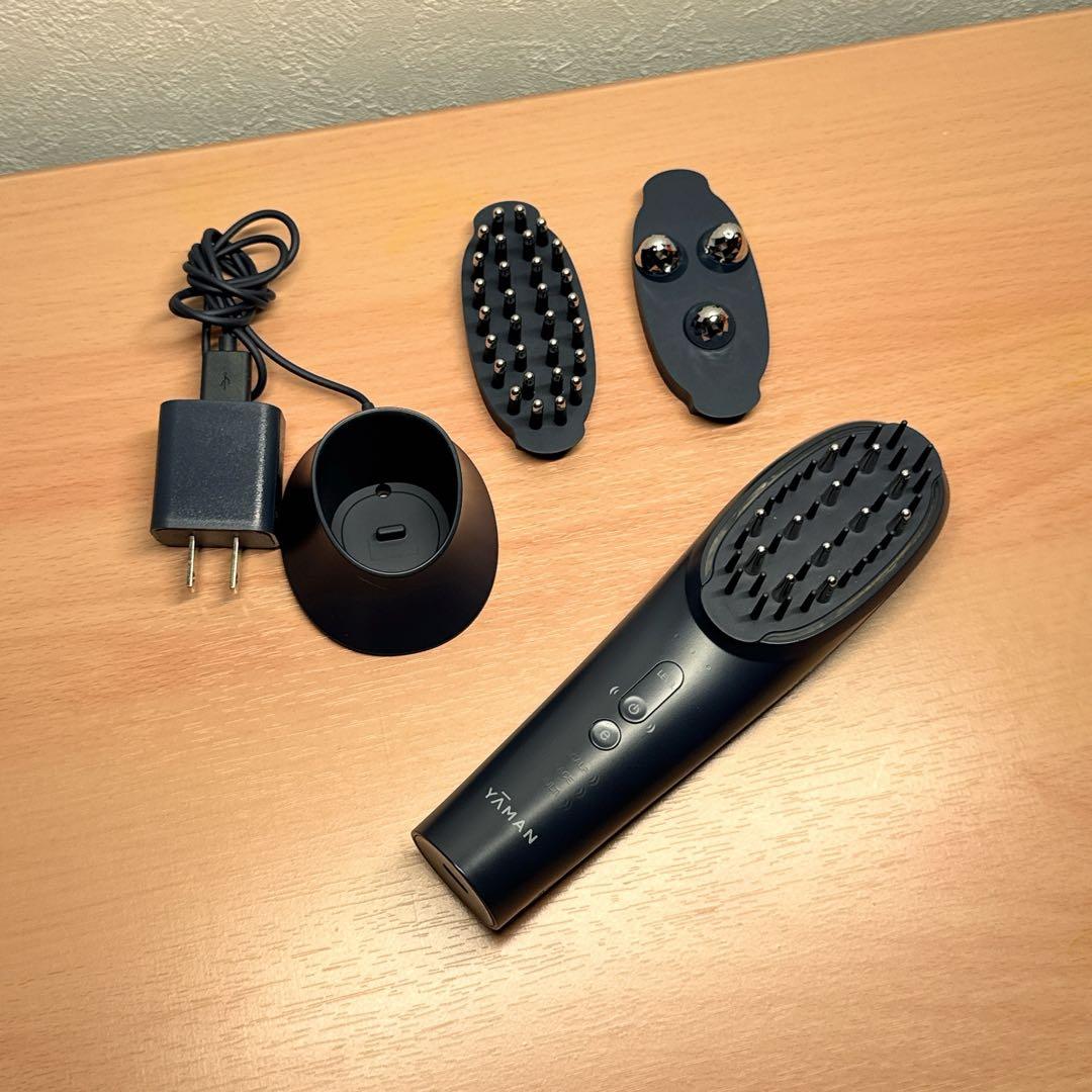 YA-MANのリフトブラシ型美顔器ハイパーフェイスリフトブラシ