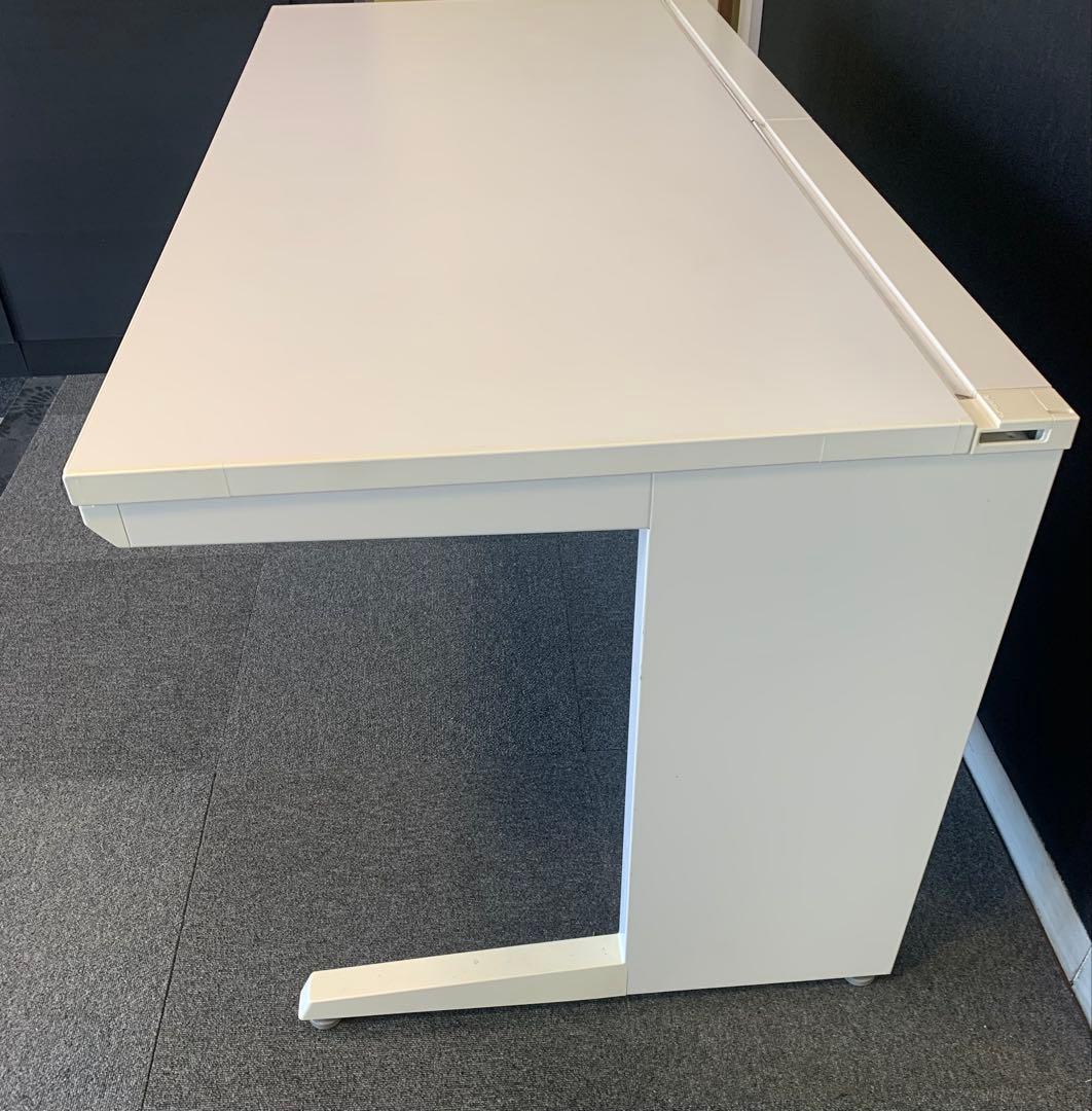 オフィスデスク／事務机　ワイドタイプ　オカムラ