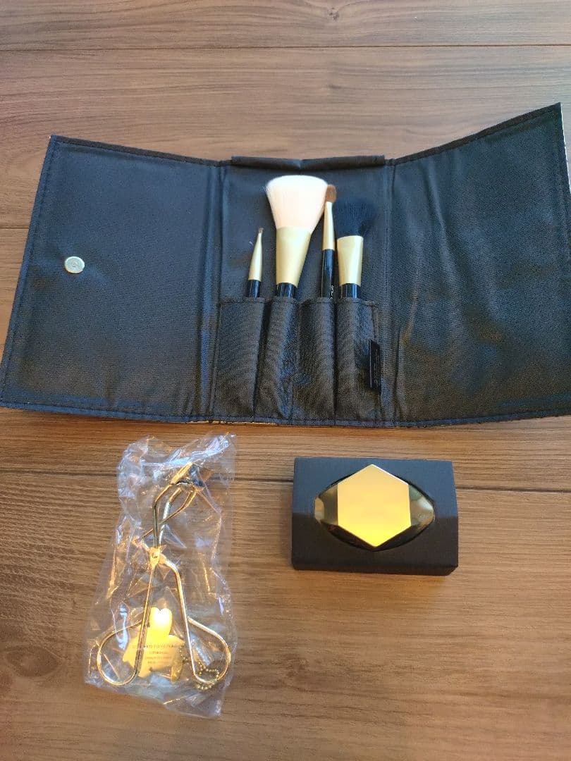 シュウウエムラ　 ポケモン　 メイクブラシセット　他