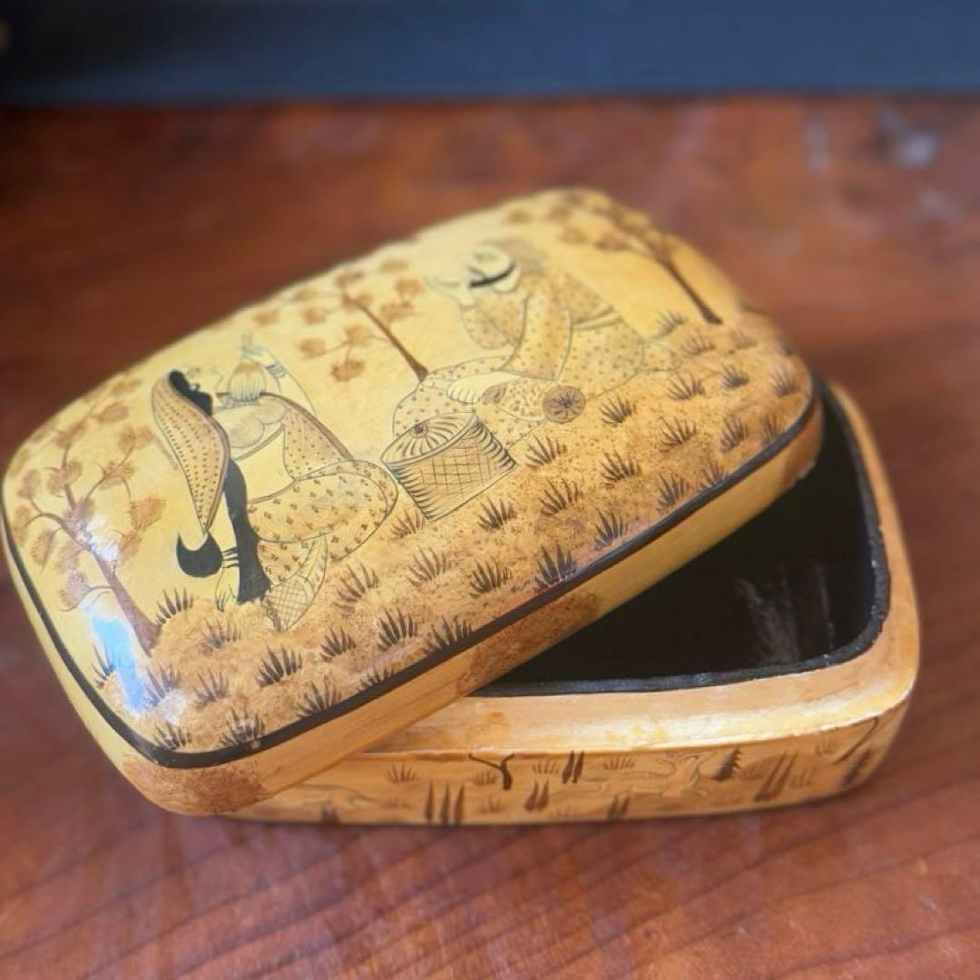 【カシミール】アンティーク＊一点ものペイパーマッシュBOX