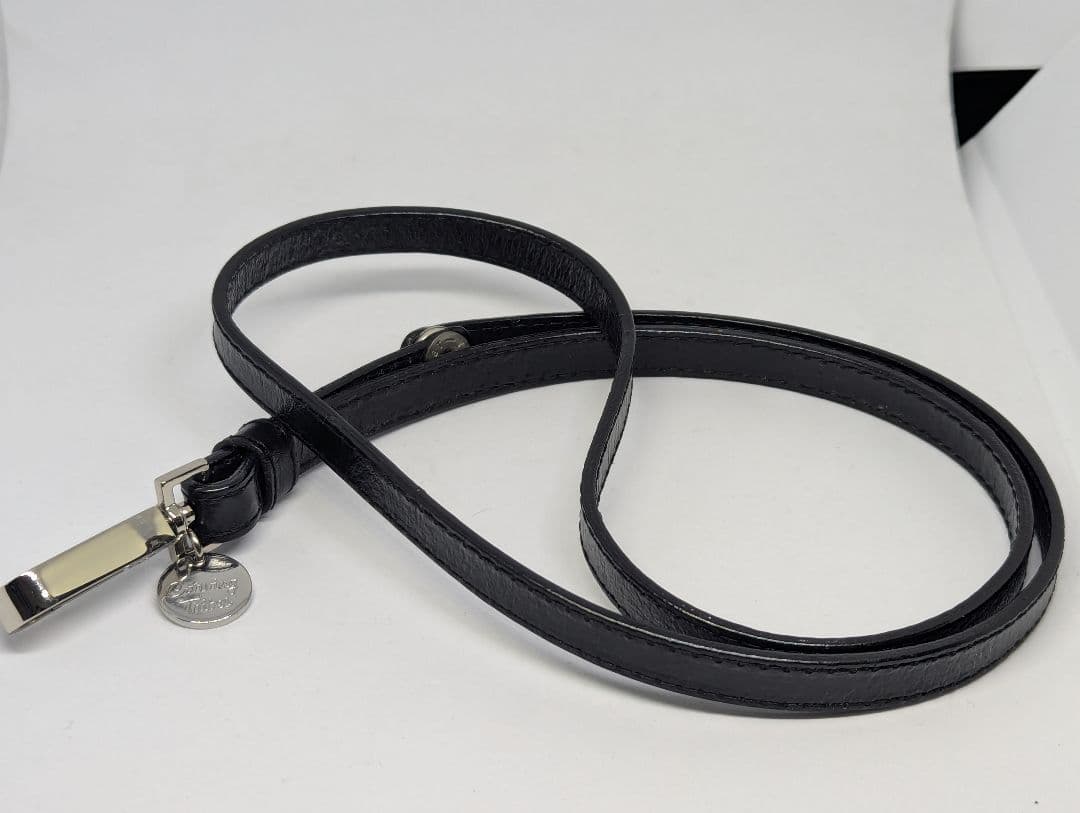 カービングトライブス　カードホルダー　ネックレス　ブラック