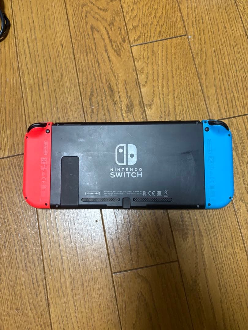 Nintendo SWITCH 本体 ネオンブルー、ネオンレッド