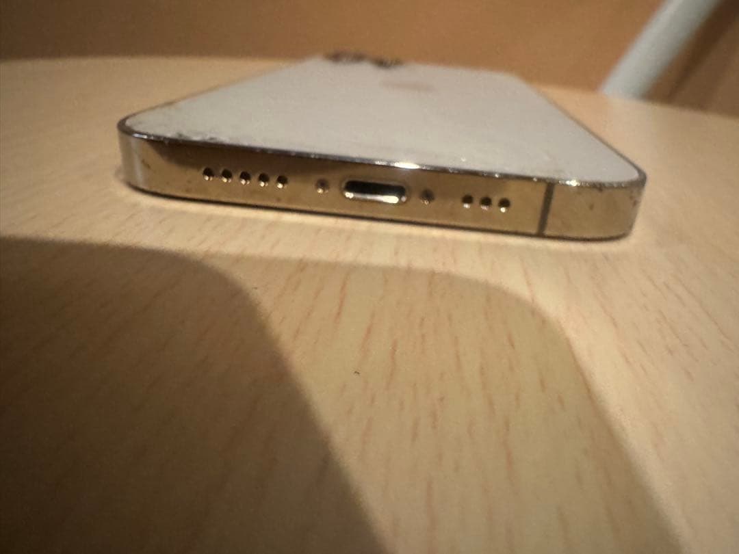 iPhone 12Pro ゴールド