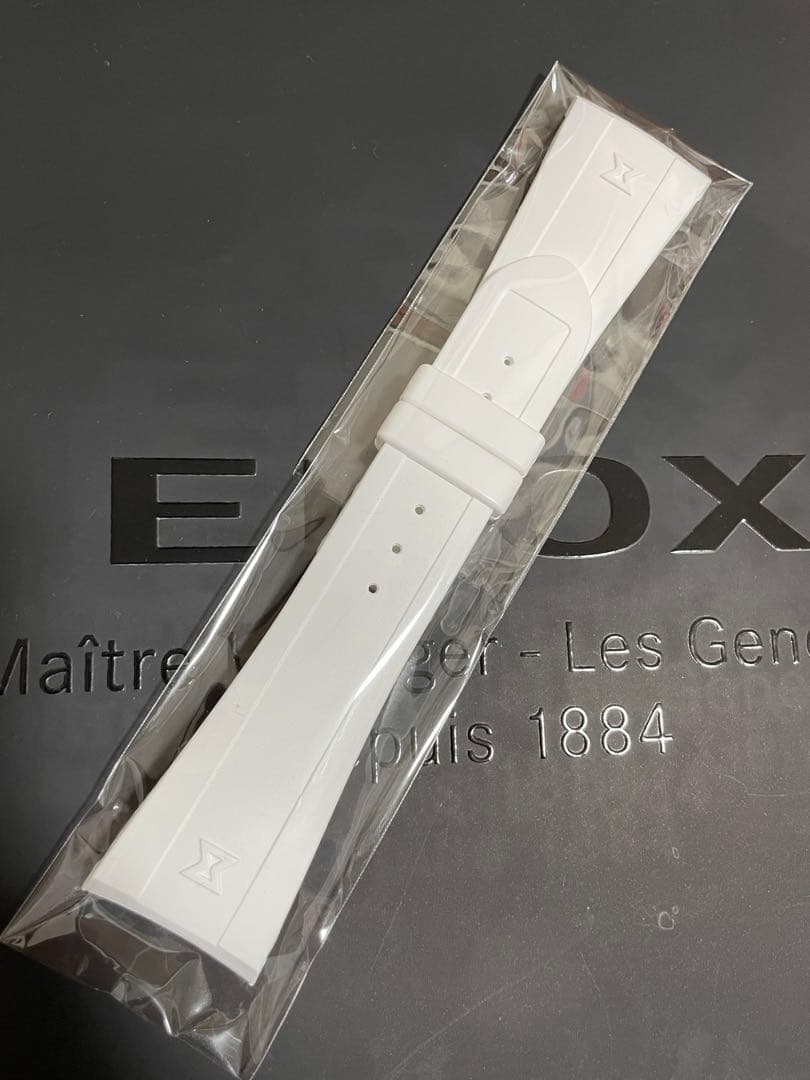 【新品未使用品】EDOX クロノオフショア1 ラバーベルト(ホワイト)