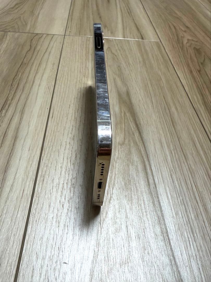 iPhone12 pro シルバー 256GB SIMロック解除・動作確認済