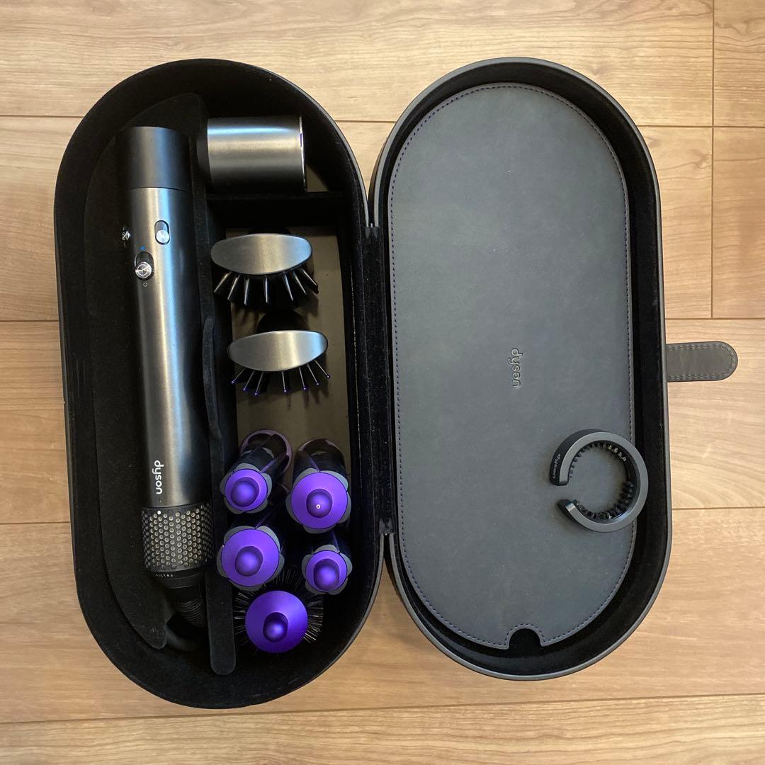 Dyson ヘアドライヤー 専用ケース付き