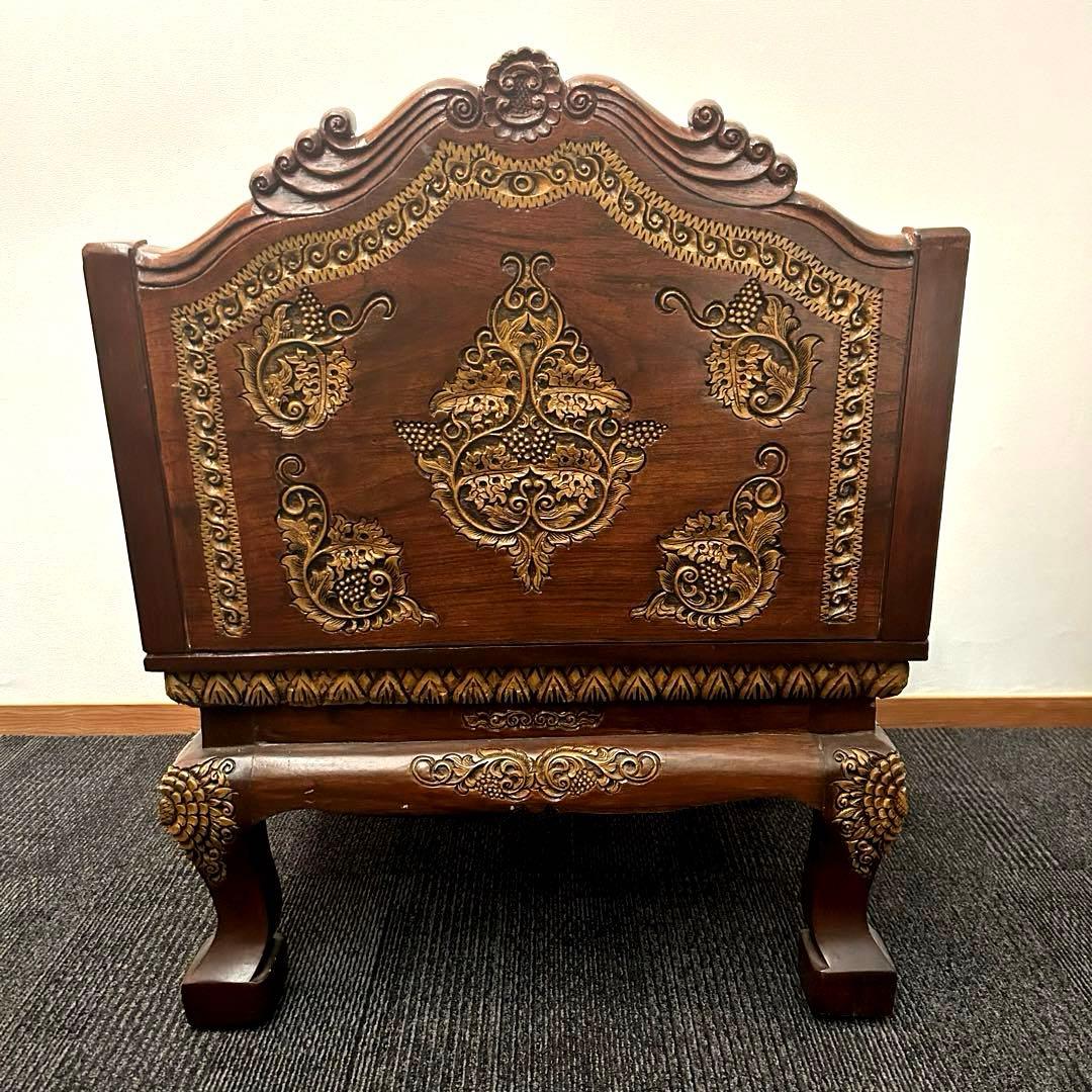 【即配送可！】木彫りが美しい椅子　アジアン　バリ風　アンティーク　美術品