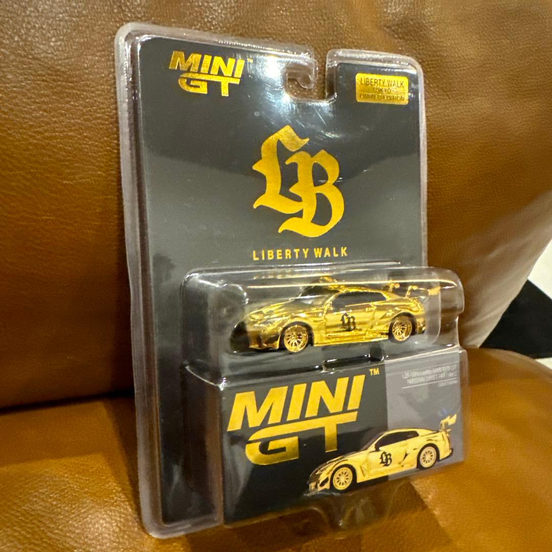 MINI GT LIBERTY WALK ゴールドミニカー4台セット