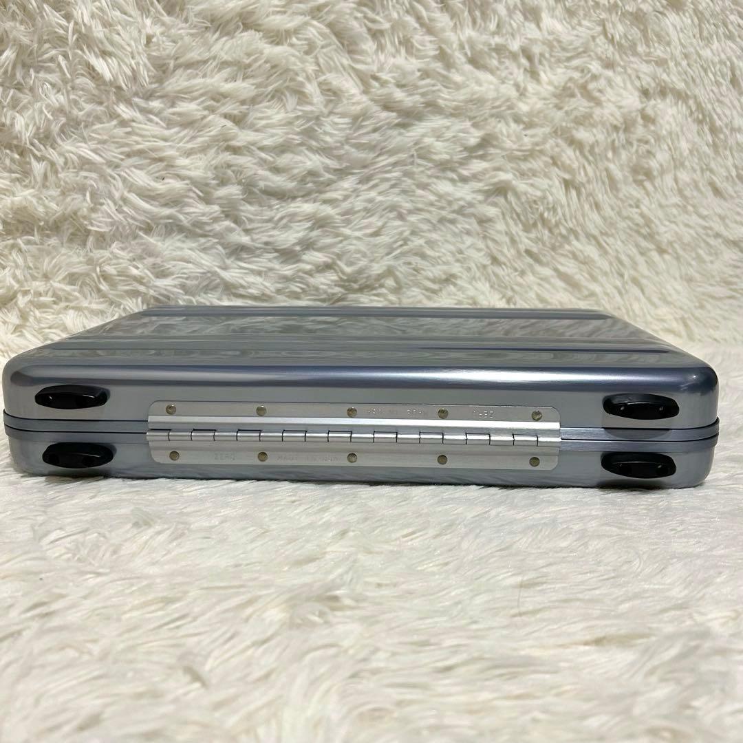 未使用　ゼロハリバートン　アタッシュケース　ブルーグレーカラー