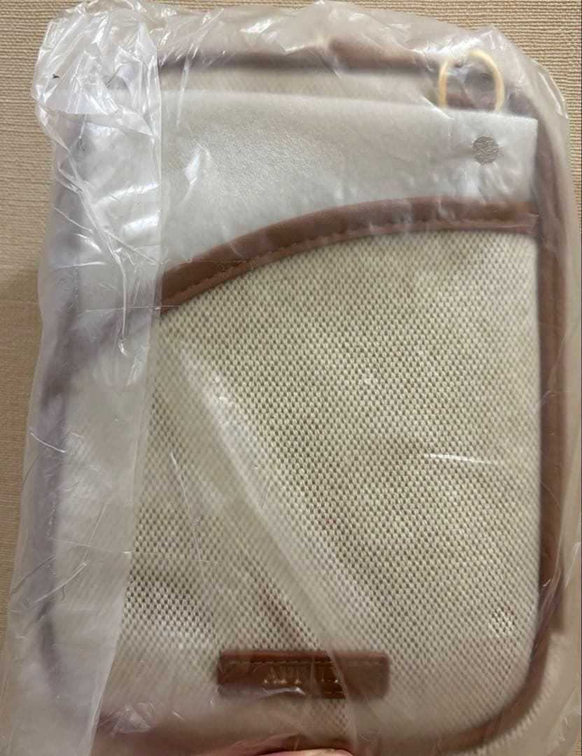 アプリリー　Aprily スマホポシェット　ブラウン