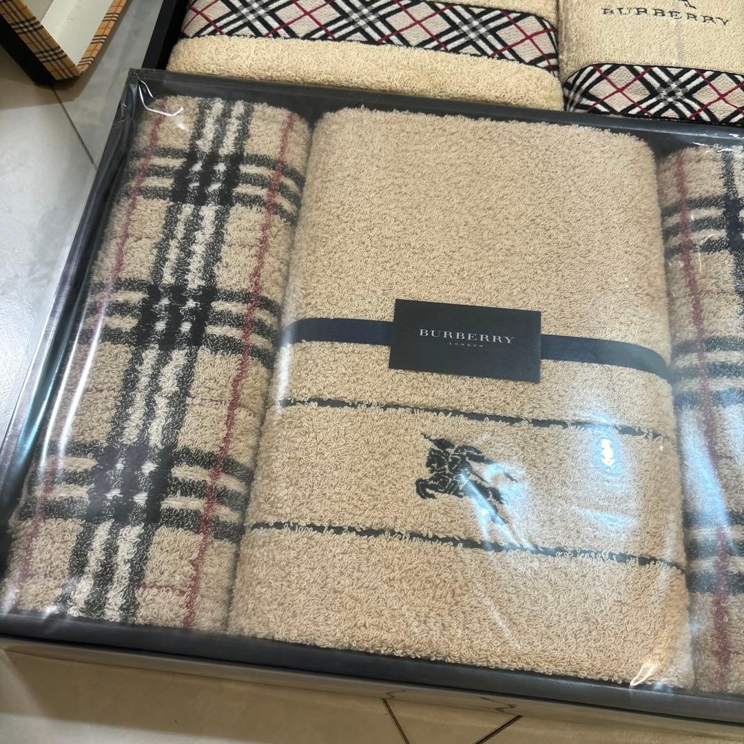 Burberry バーバリー　タオルセット　バスタオル　フェイスタオル