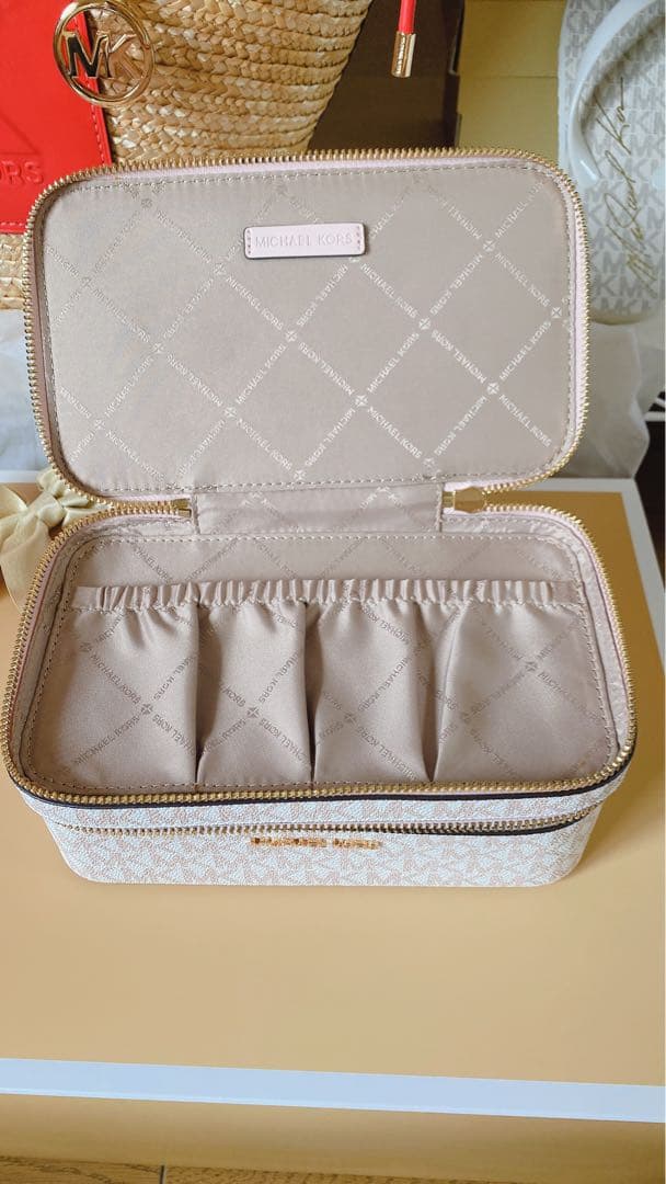 Michael Kors 化粧ポーチ ホワイト/ピンク