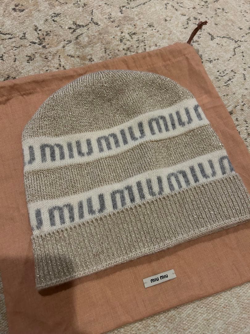 【短時間着用】 MIUMIU ロゴニット帽ウォニョンsnidel celford