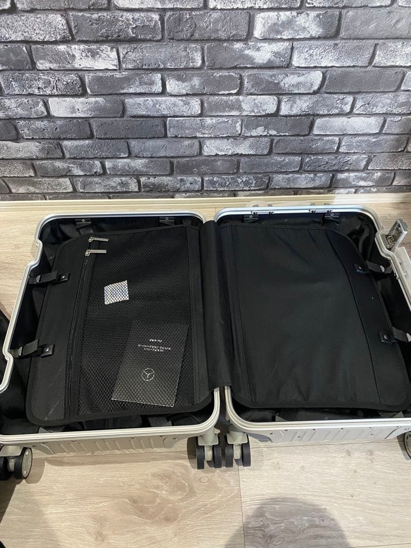 新品未使用　メルセデス・ベンツ　アルミスーツケース　32リットル　限定非売品