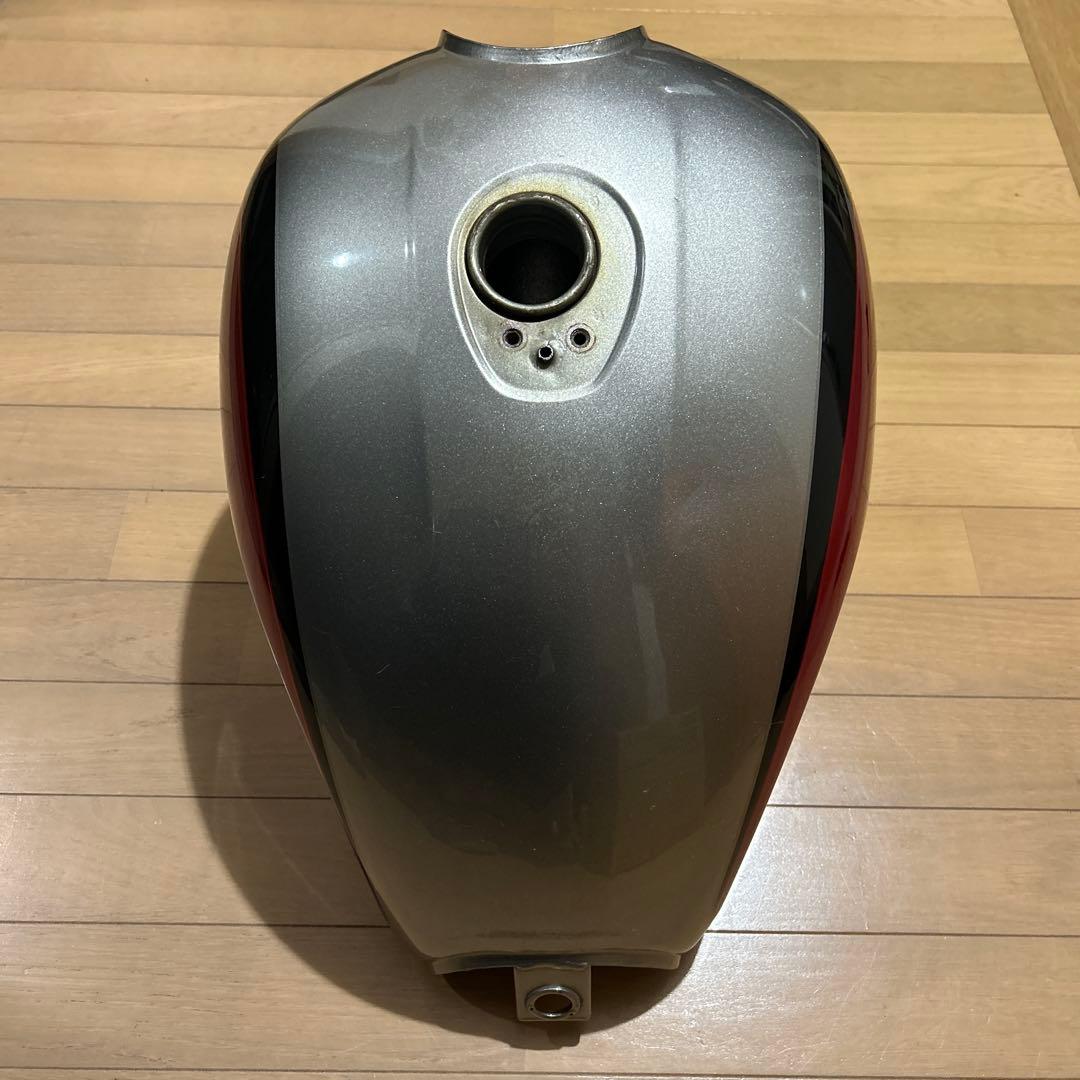 Estrella エストレヤ　バイクタンク レッド/シルバー　キャブ車