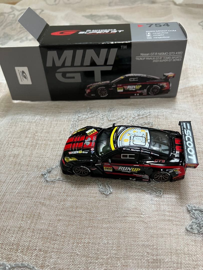 MINI GT Nissan GT-R Nismo GT3 1/64 日産✨
