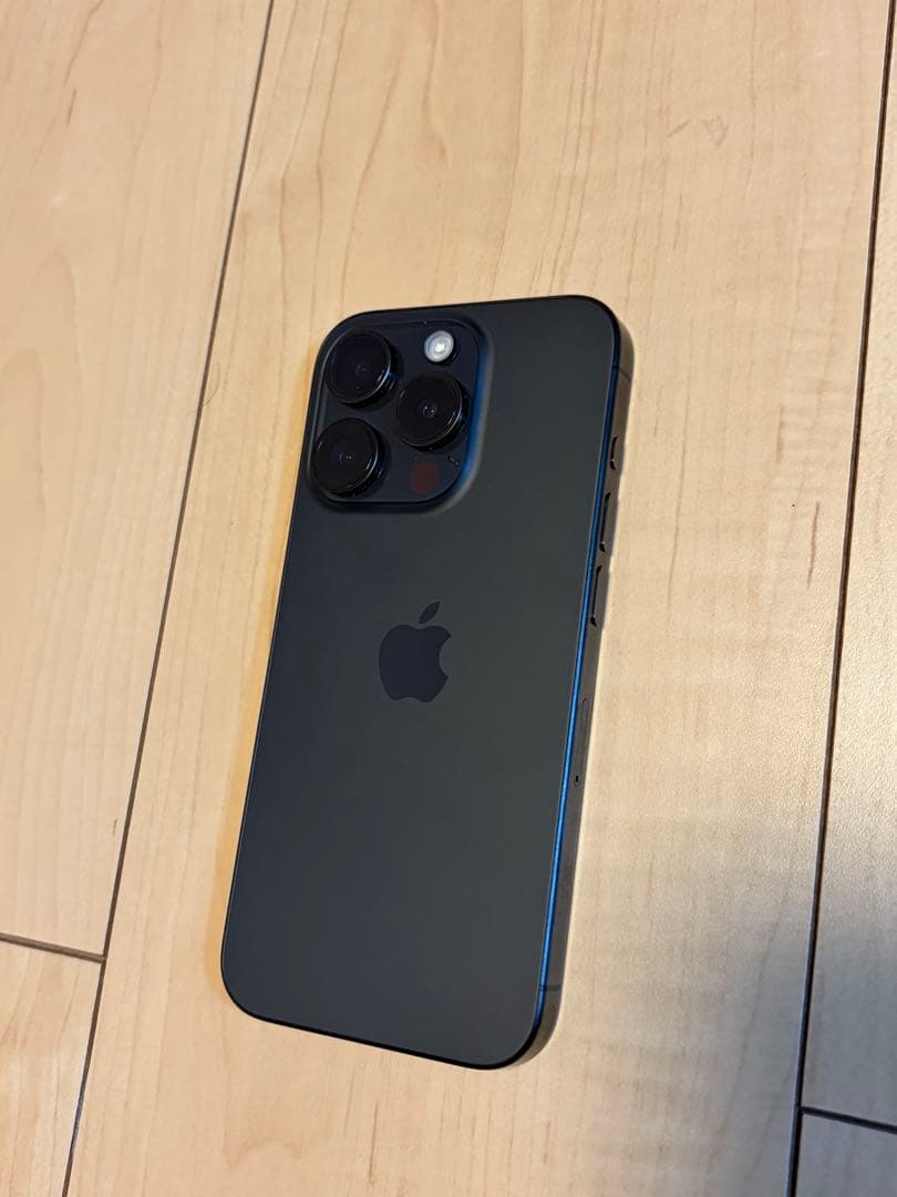 【土日限定特別価格】iPhone 15pro 128GB ブラックチタニウム