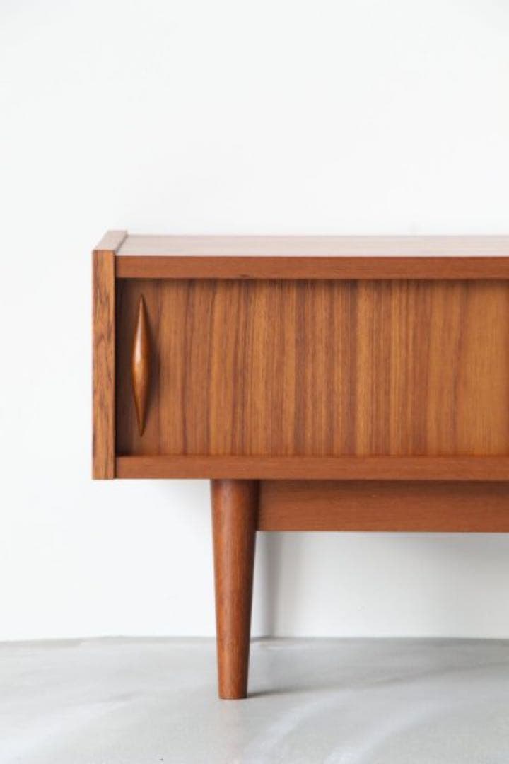 ブラウン木製テレビ台 引き出し付き