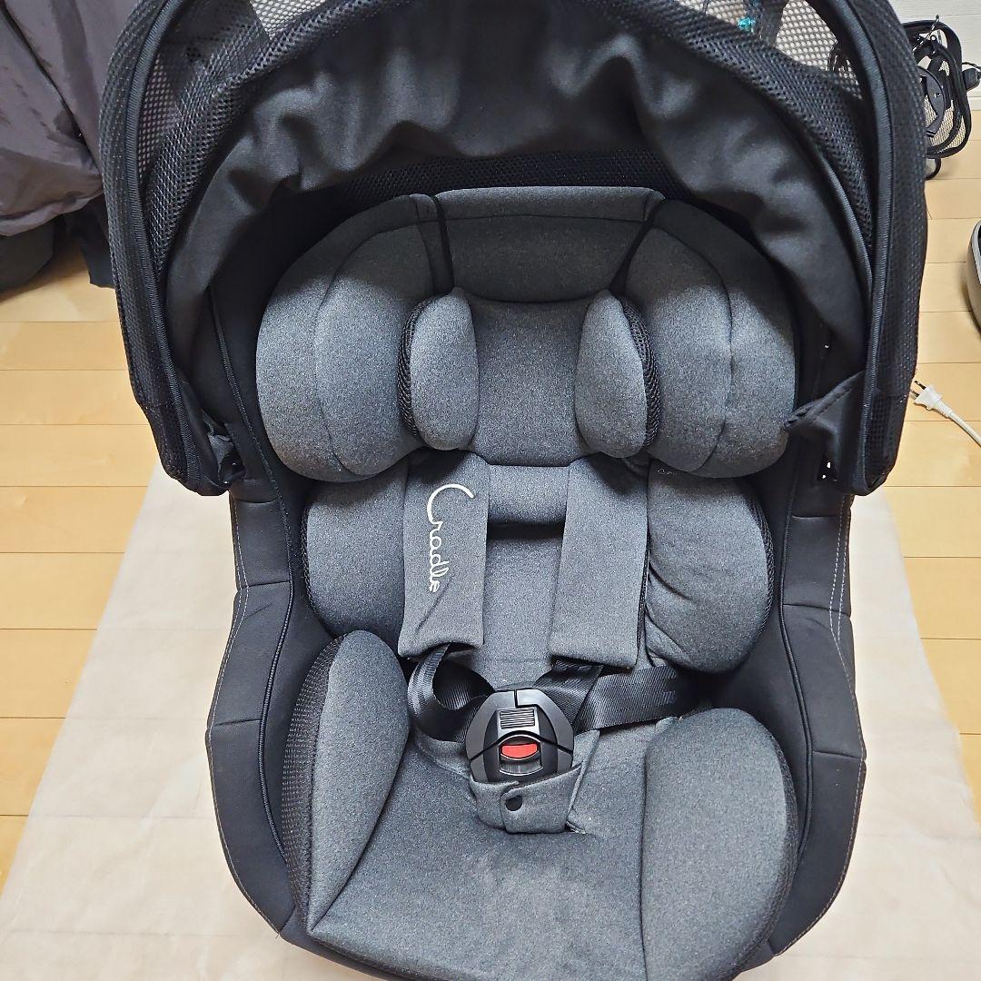 Cradle 車用チャイルドシート グレー