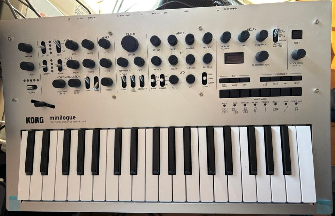 KORG minilogueシンセサイザー