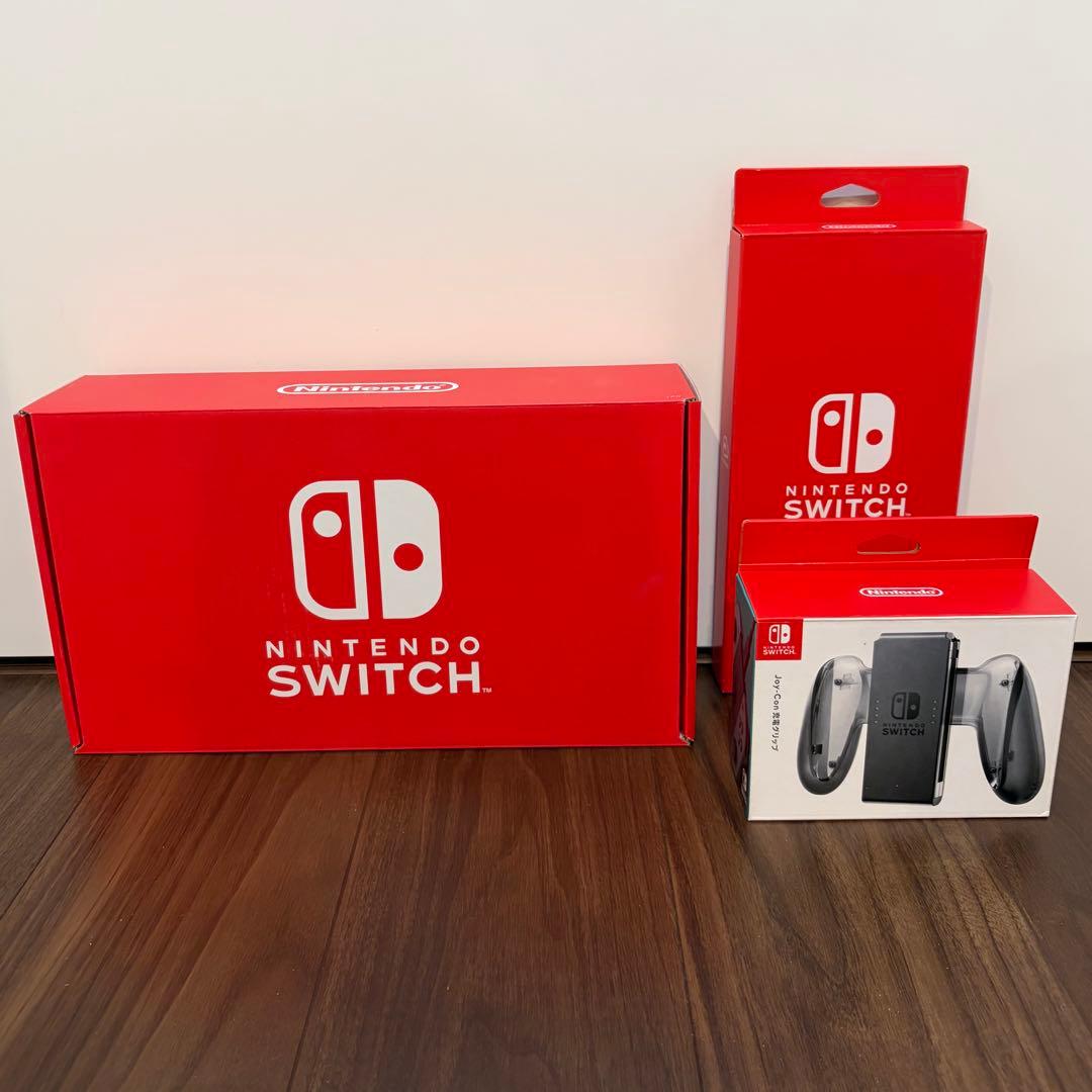 美品★Nintendo Switch(17年製)＋キャリングケース＋充電グリップ