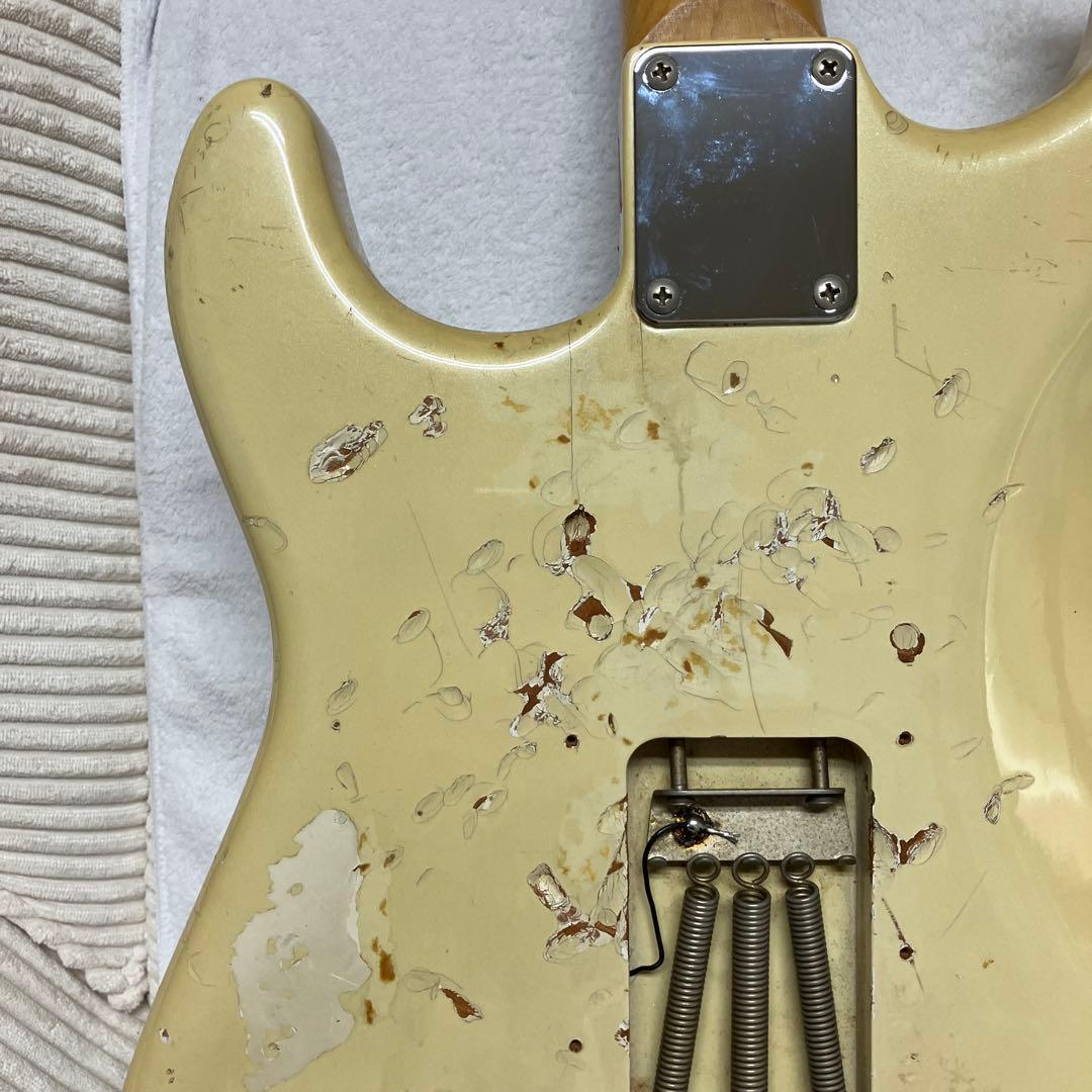 【エレキギター ストラトタイプ】