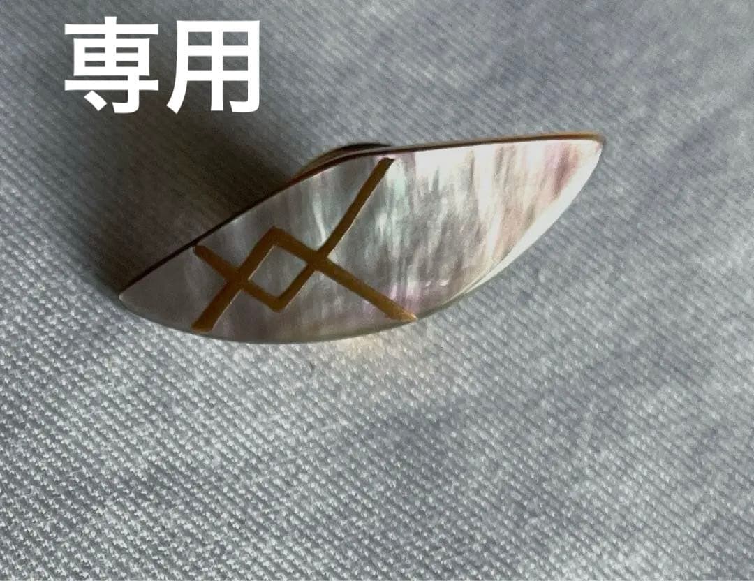 Classic Ko ピンブローチ　ブラウス