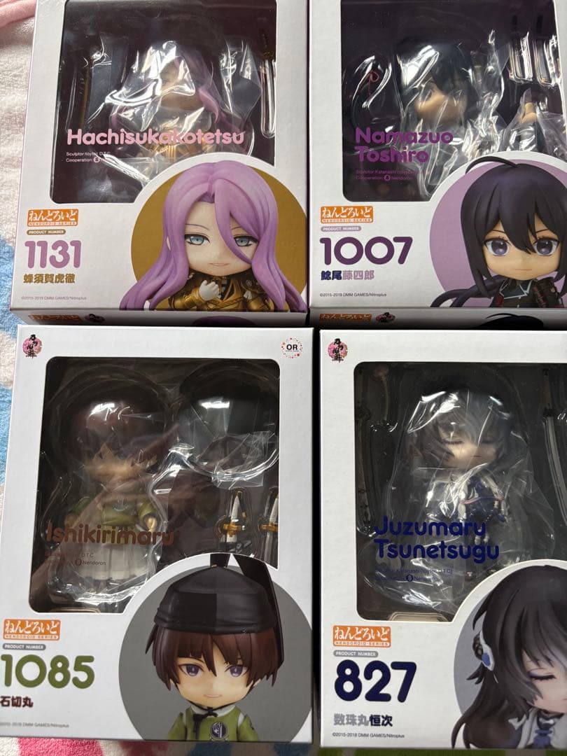 刀剣乱舞　ねんどろいど　フィギュア