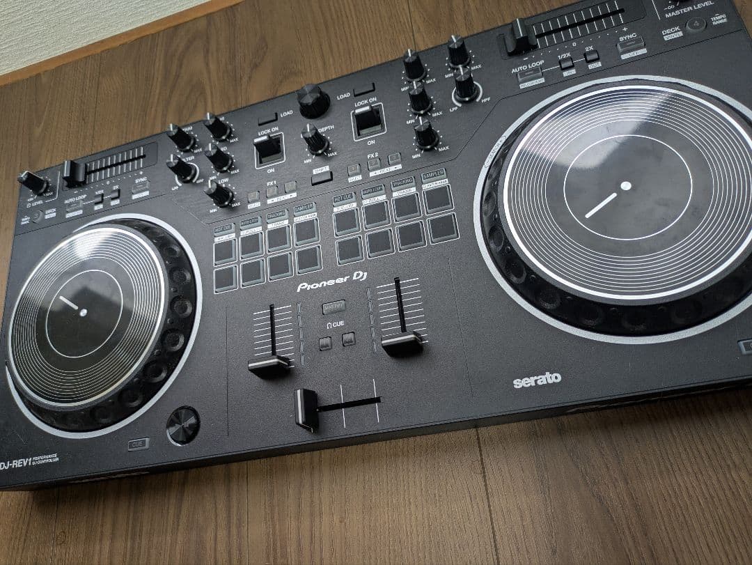 DDJ-REV1コントローラー