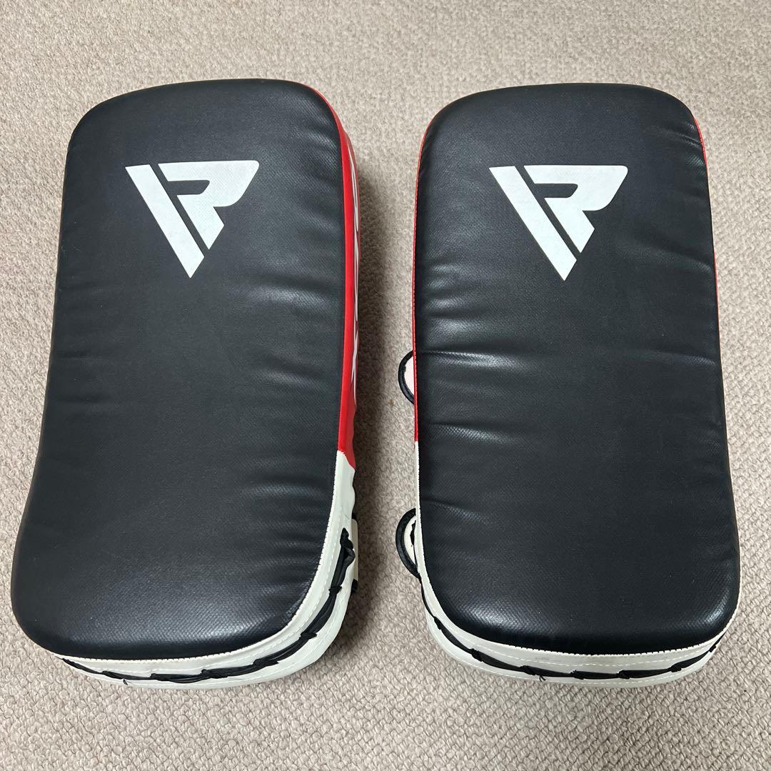 RDX APR T1R キックミット 赤/黒