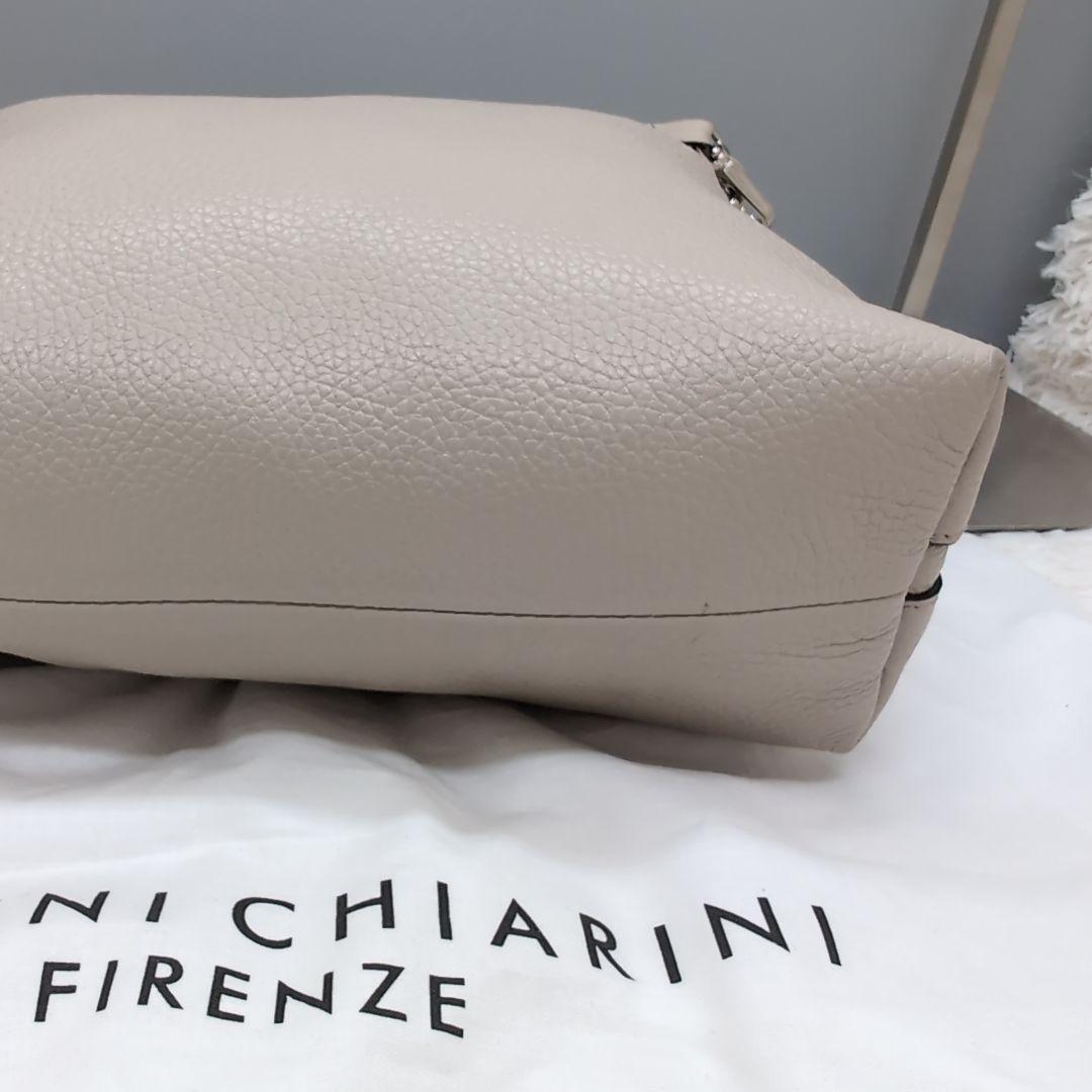雪女様✨️GIANNI CHIARINI M ショルダーバッグ