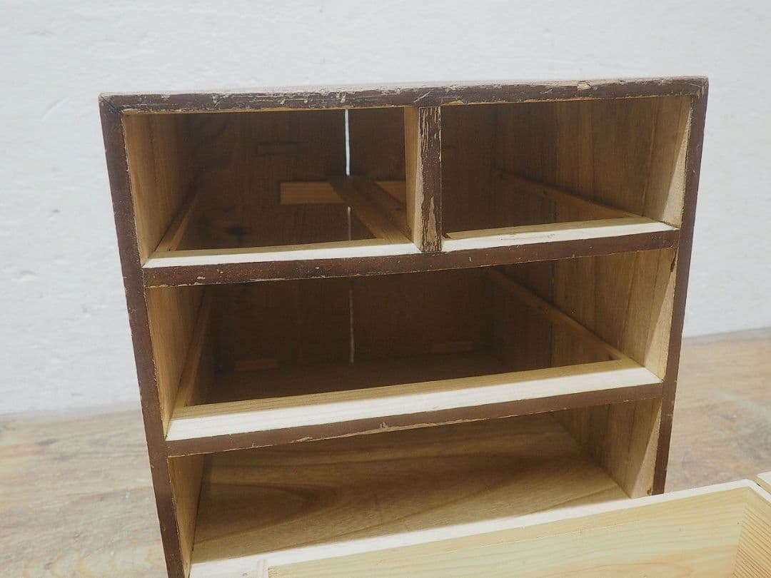 1375 レトロな杉の小引き出し　収納棚　小箪笥　ケース　古家具　アンティーク