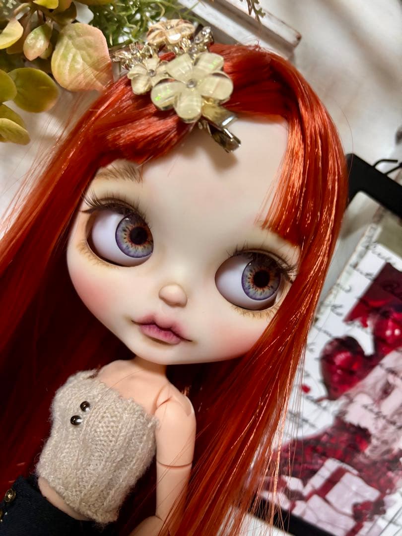 カスタムアイシードール　ネオサイズ　白肌　赤茶サラサラストレート