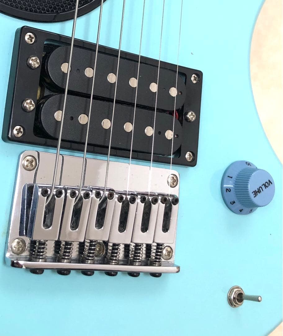 【超美品】ZO-3 ライトブルー アンプ内蔵ミニギター 専用ケース付 ぞーさん