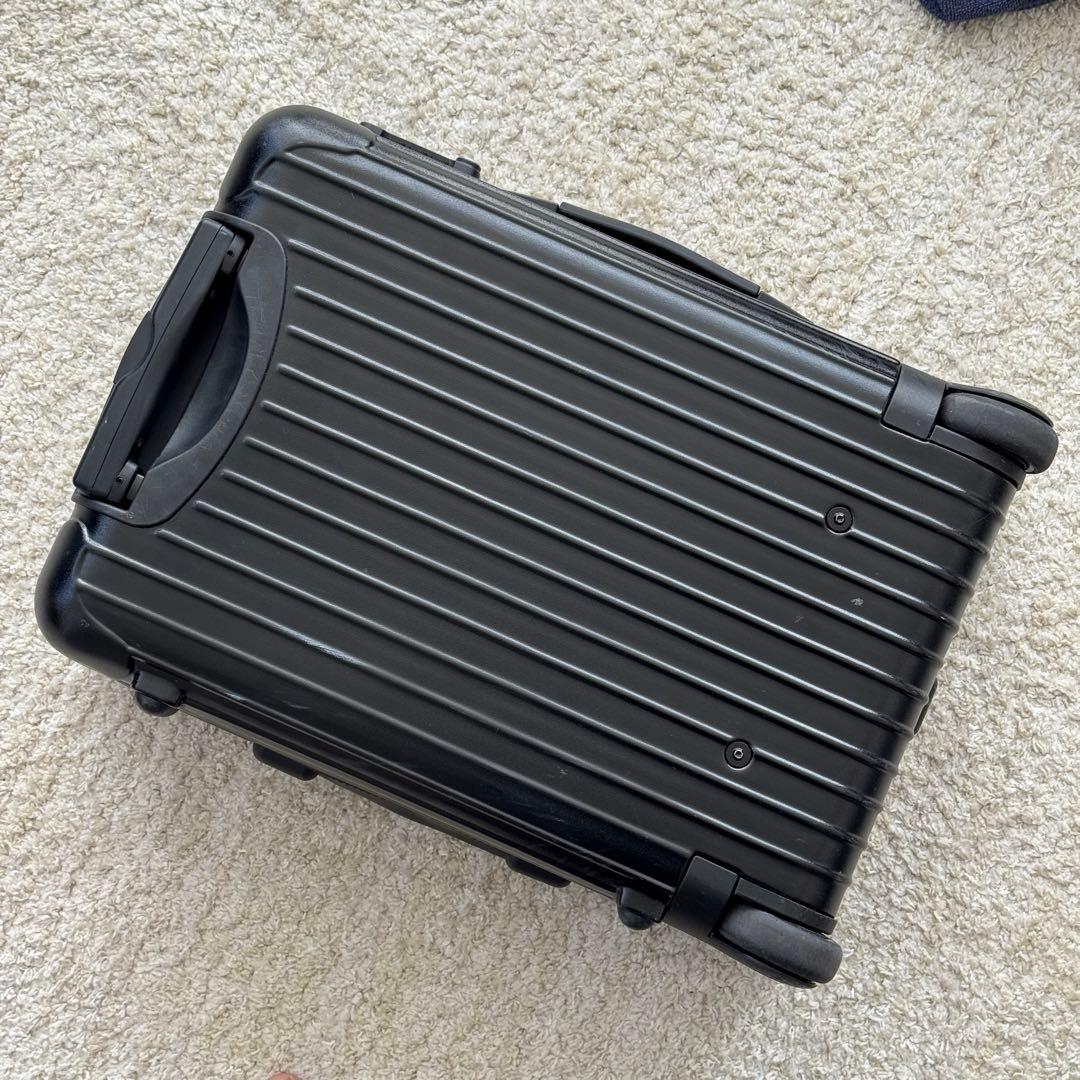 RIMOWA SALSA 851.52 35L 機内持ち込み可