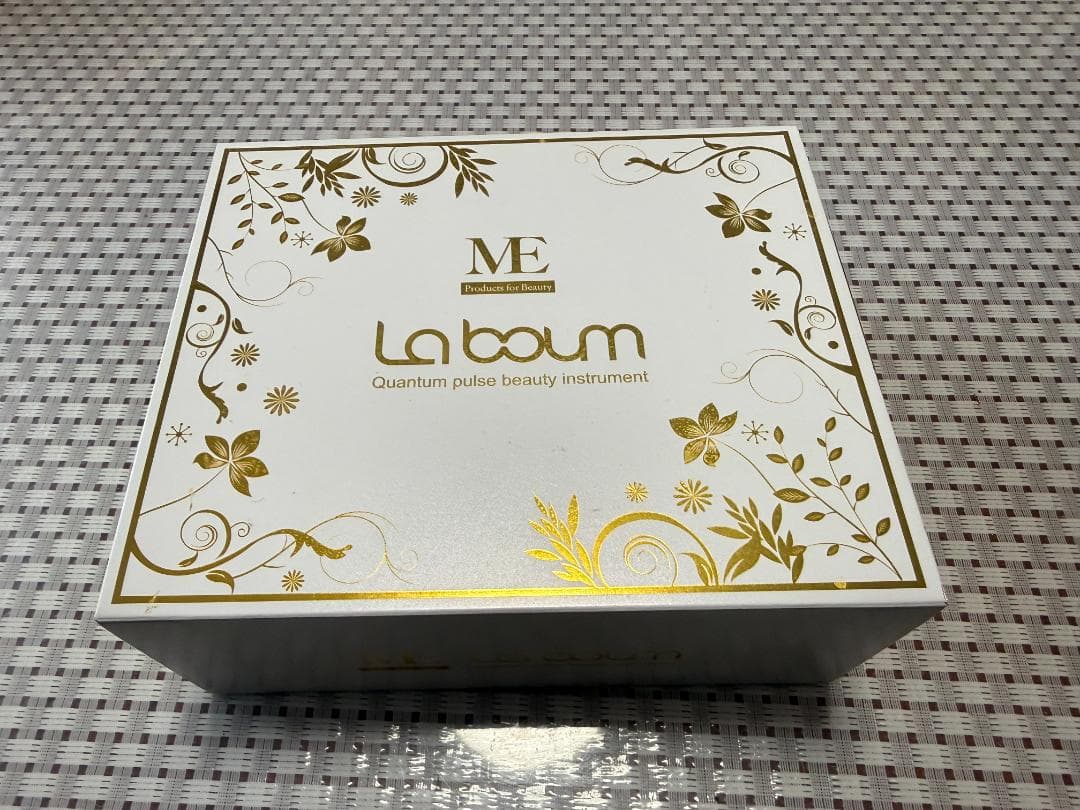 MEラボンLA-03 IKKOプロデュース美顔器