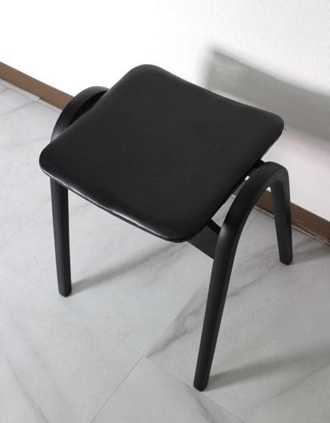 美品 秋田木工 スタッキング スツール チェア 椅子 曲木 マッドブラック
