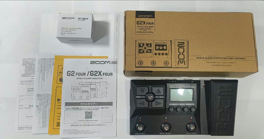 ZOOM G2X FOUR ギターエフェクター　ほぼ未使用の美品